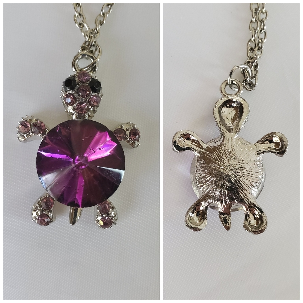 Purple Turtle necklace & Stud earrings Purple - Picture 3 of 8